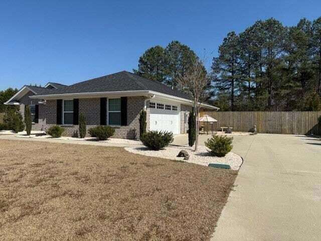 Building Photo - 1215 Seagrove Dr