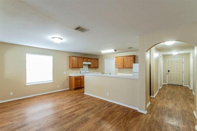 Building Photo - 207 Mitchell Dr