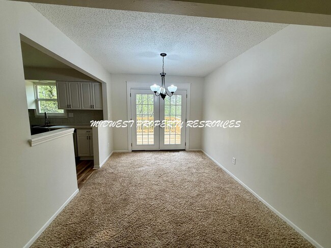 Building Photo - Charming Split-Level Home with Modern Upgr...