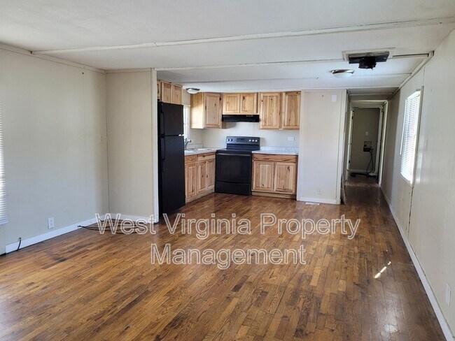 Building Photo - 432 Pocahontas St W