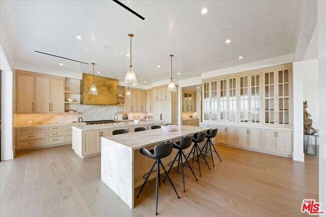 Building Photo - 5757 Hoback Glen Rd