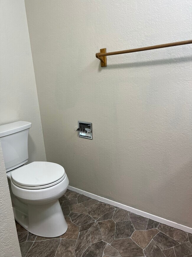 Building Photo - 500 National Ave N