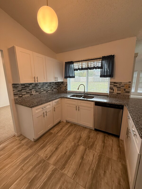 Building Photo - 6837 Woodgrain Ct