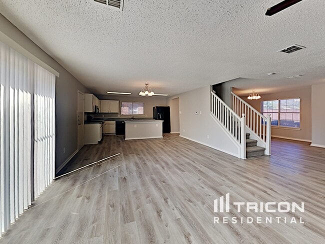 Building Photo - 1052 Shadywood Dr