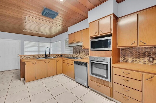 Building Photo - 4910 Ralls Rd