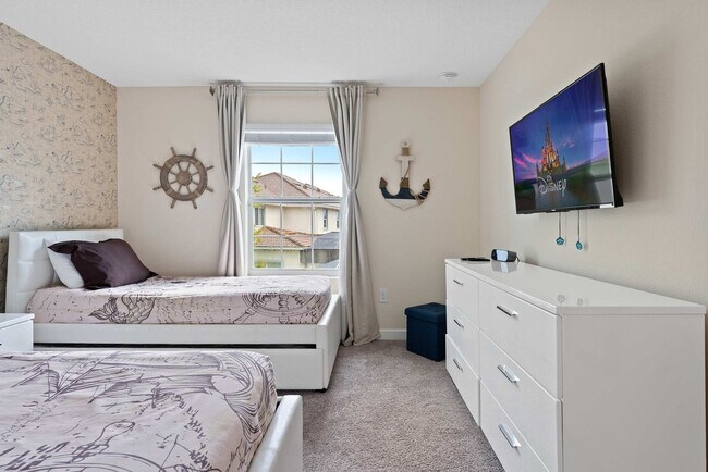 Building Photo - 4802 Romeo Cir