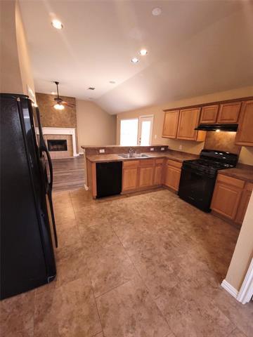 Building Photo - 1105 Essex Dr