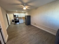 Building Photo - 637 Washington St