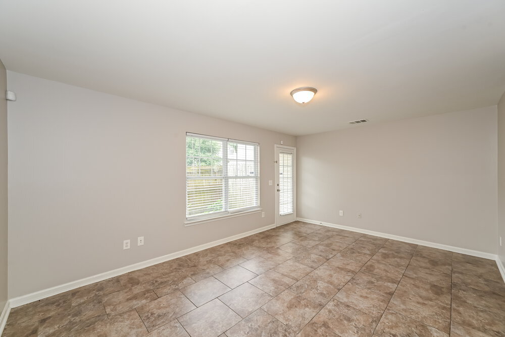 Building Photo - 8043 Logan Dr