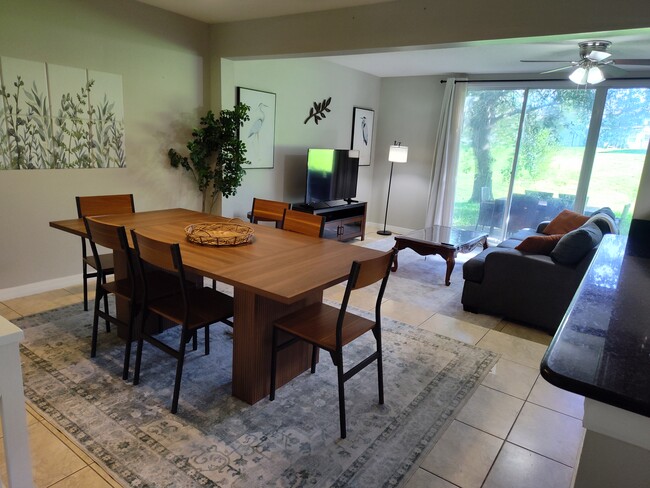 Building Photo - 322 Caribbean Dr
