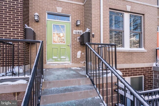 Building Photo - 1350 Monroe St NW