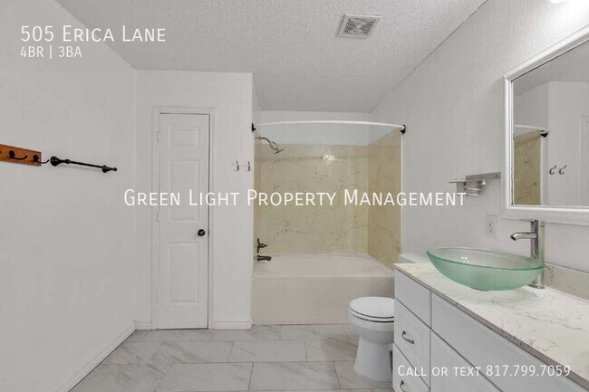 Building Photo - 505 Erica Ln