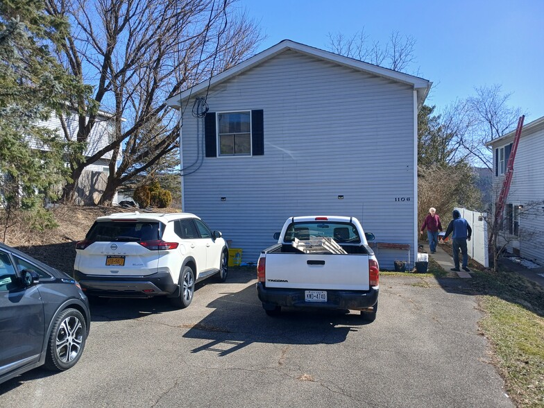 Primary Photo - 1106 Hazel Dr