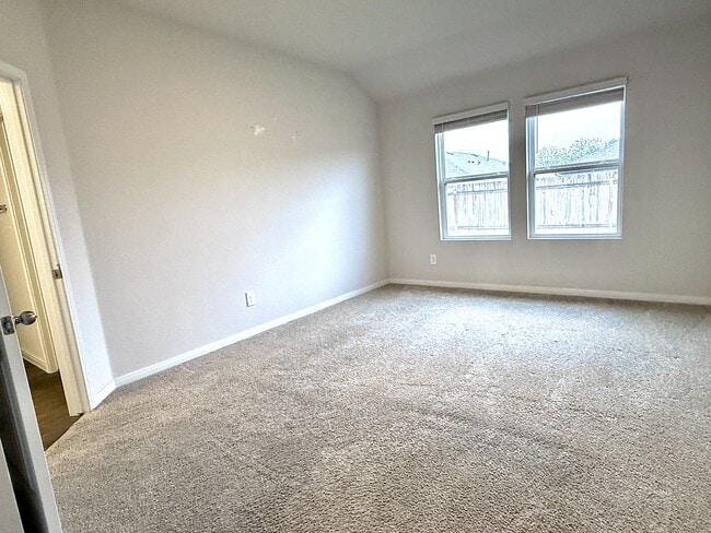 Building Photo - 1305 Middleton Grv