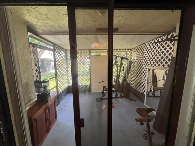 Building Photo - 3370 Beau Rivage Dr