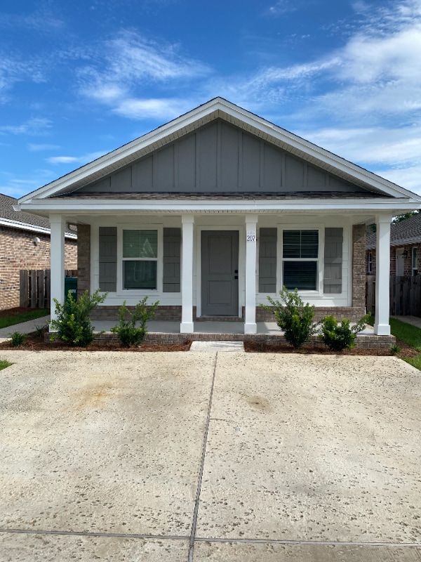 Building Photo - 207 Hudson Cir