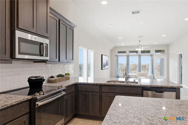 Building Photo - 2940 Coral Way