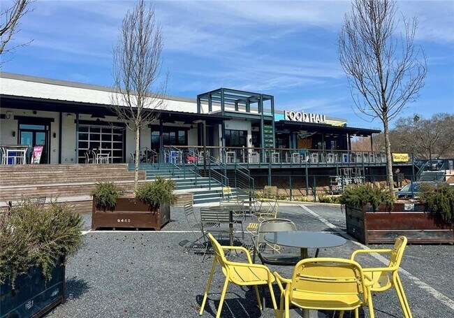 Building Photo - 1449 Lynford Dr SW