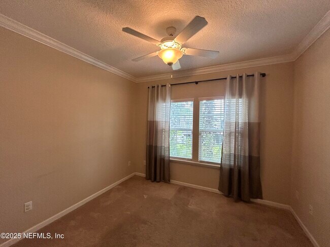 Building Photo - 15867 Stedman Lake Dr
