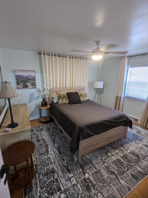 Building Photo - 1218 Greenwood Dr