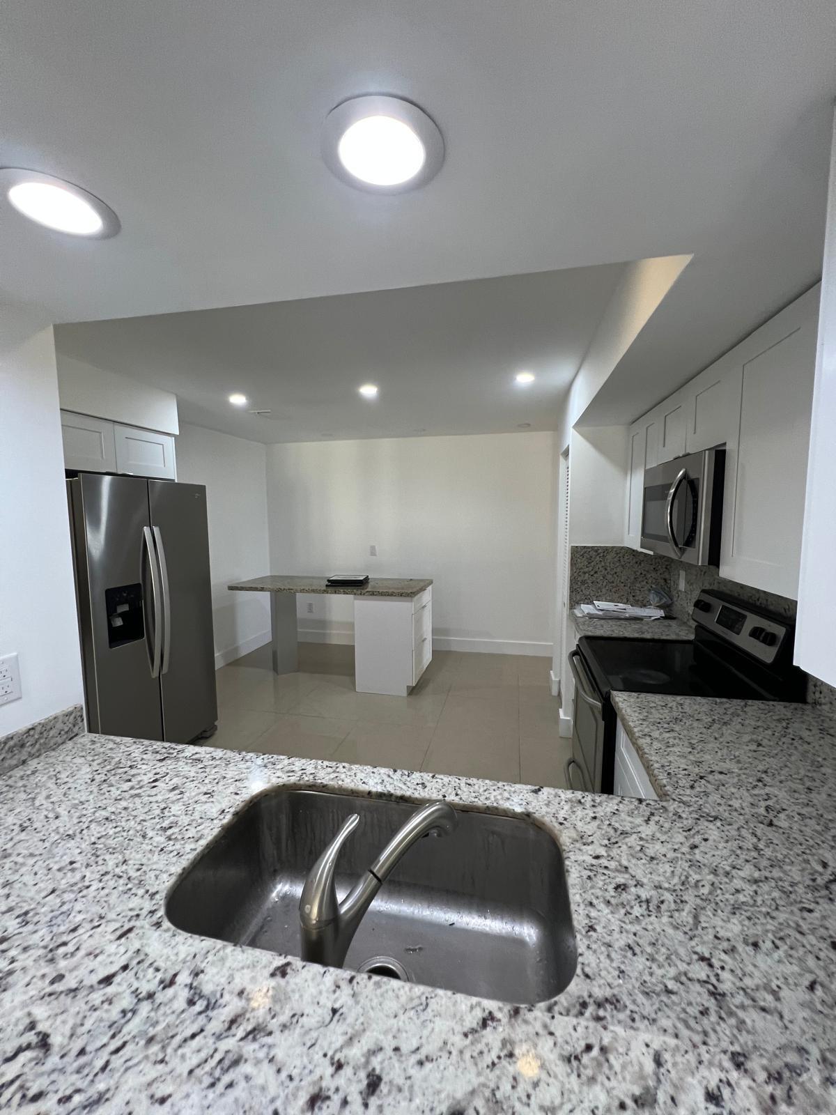 Building Photo - 1060 SW 111th Way