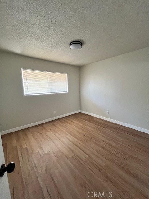 Building Photo - 1543 W 105th St