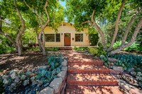 Building Photo - 3924 Alameda Pl