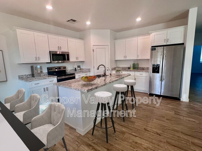 Building Photo - 13868 E Barwick Dr