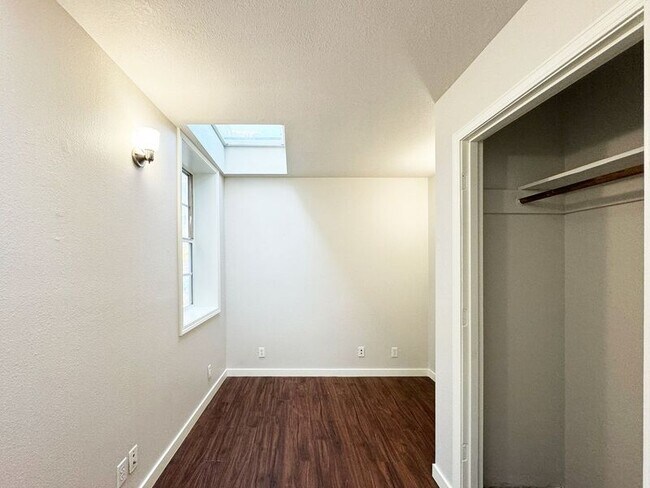 Building Photo - 950 Patterson St