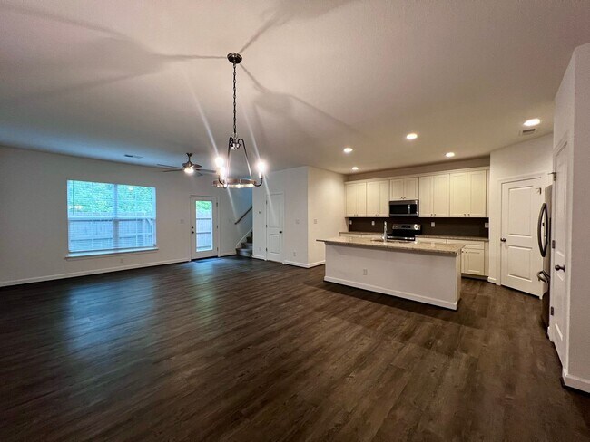 Building Photo - 2542 Fieldsway Dr
