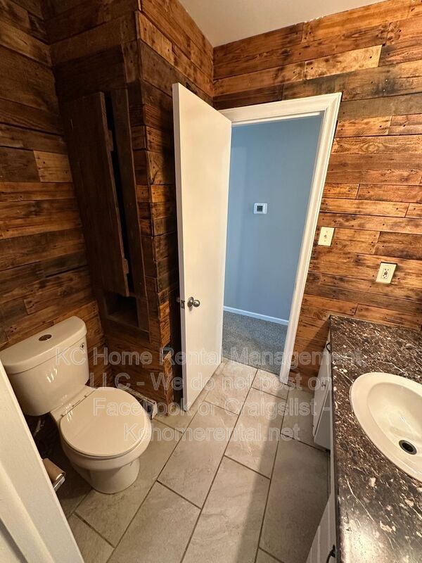 Building Photo - 7318 James A Reed Rd