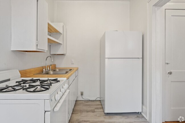 Interior Photo - Montrose and Montclair