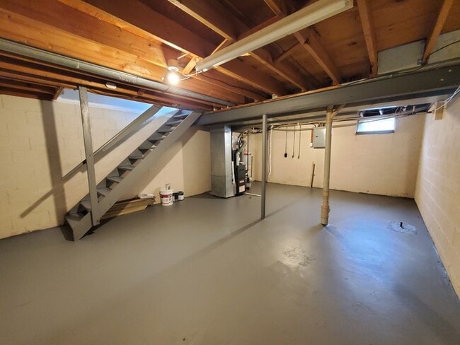Building Photo - 5113 Sedalia Dr