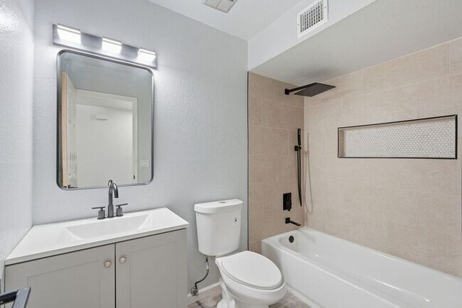 Building Photo - Spacious 3BR/2BA Tucson Retreat with 2-Car Garage & Expansive Patio