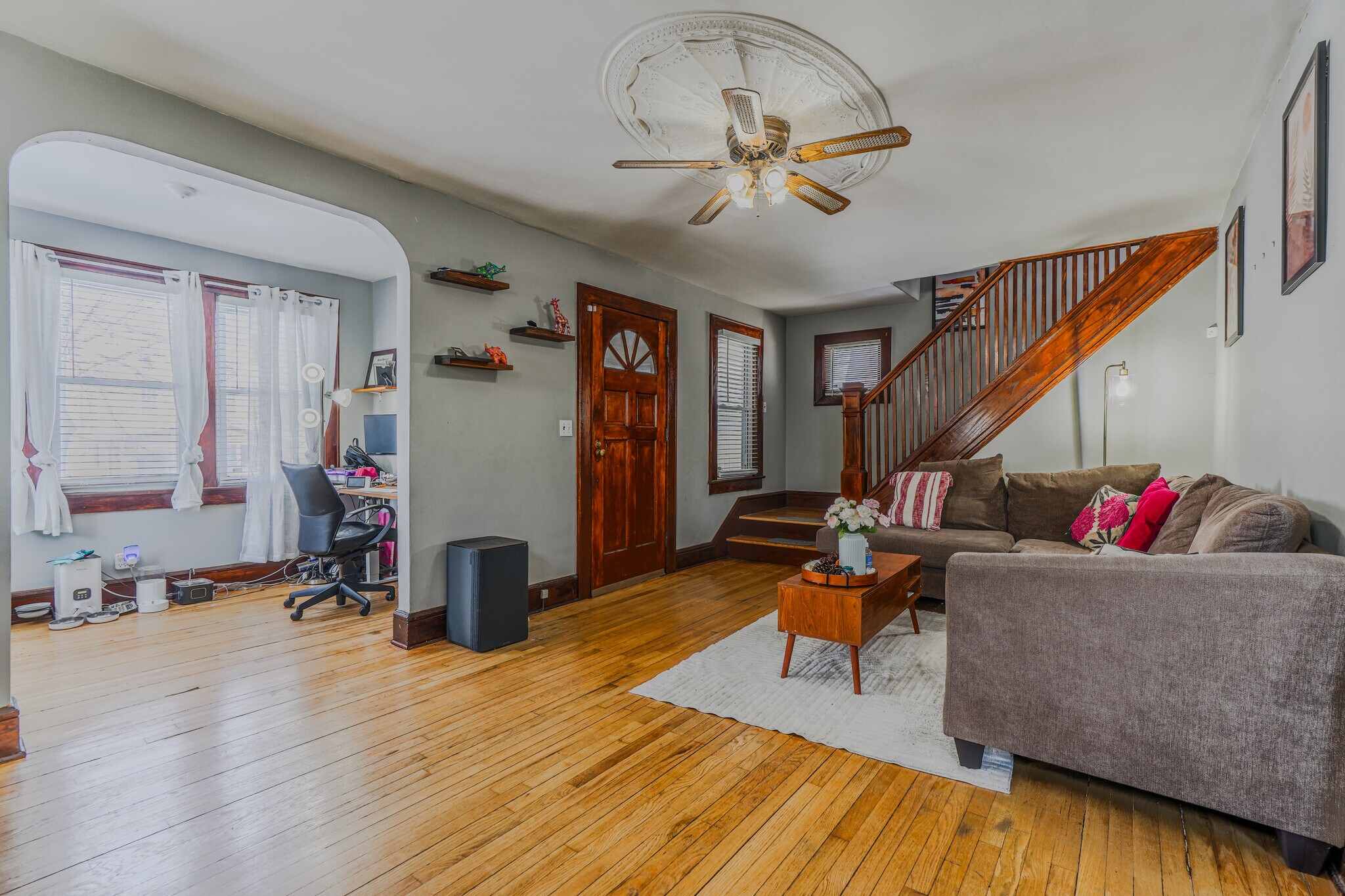 Living Room - 416 E 6th Ave