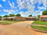 Building Photo - 4501 Meadowvale Dr