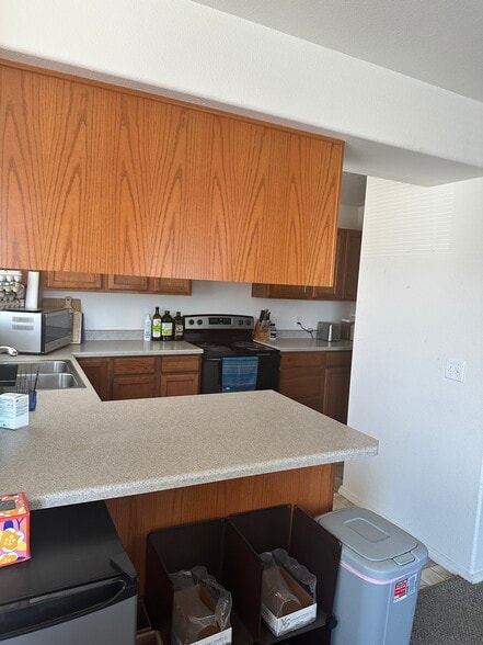 Building Photo - 1096 Longbow Ln