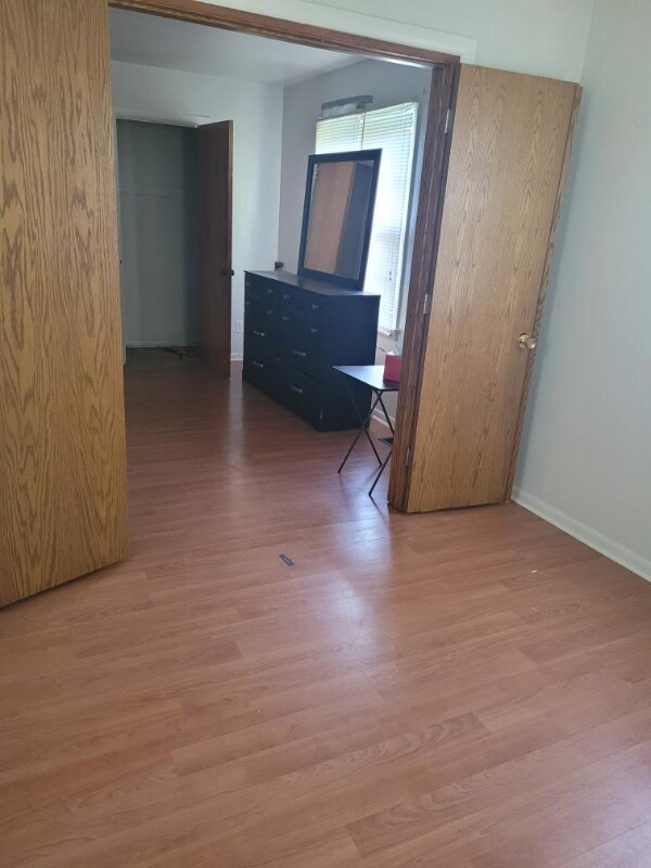 Building Photo - 2417 N Rockton Ave