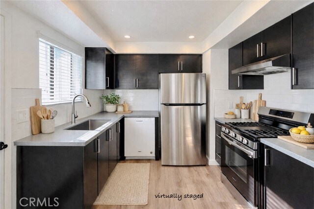 Building Photo - 141 N Parkwood Ave