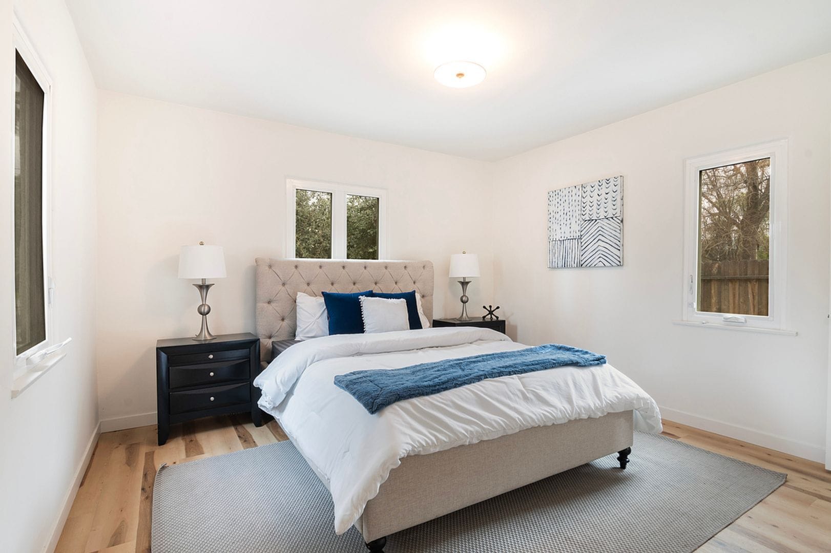 Building Photo - 15944 Hart St