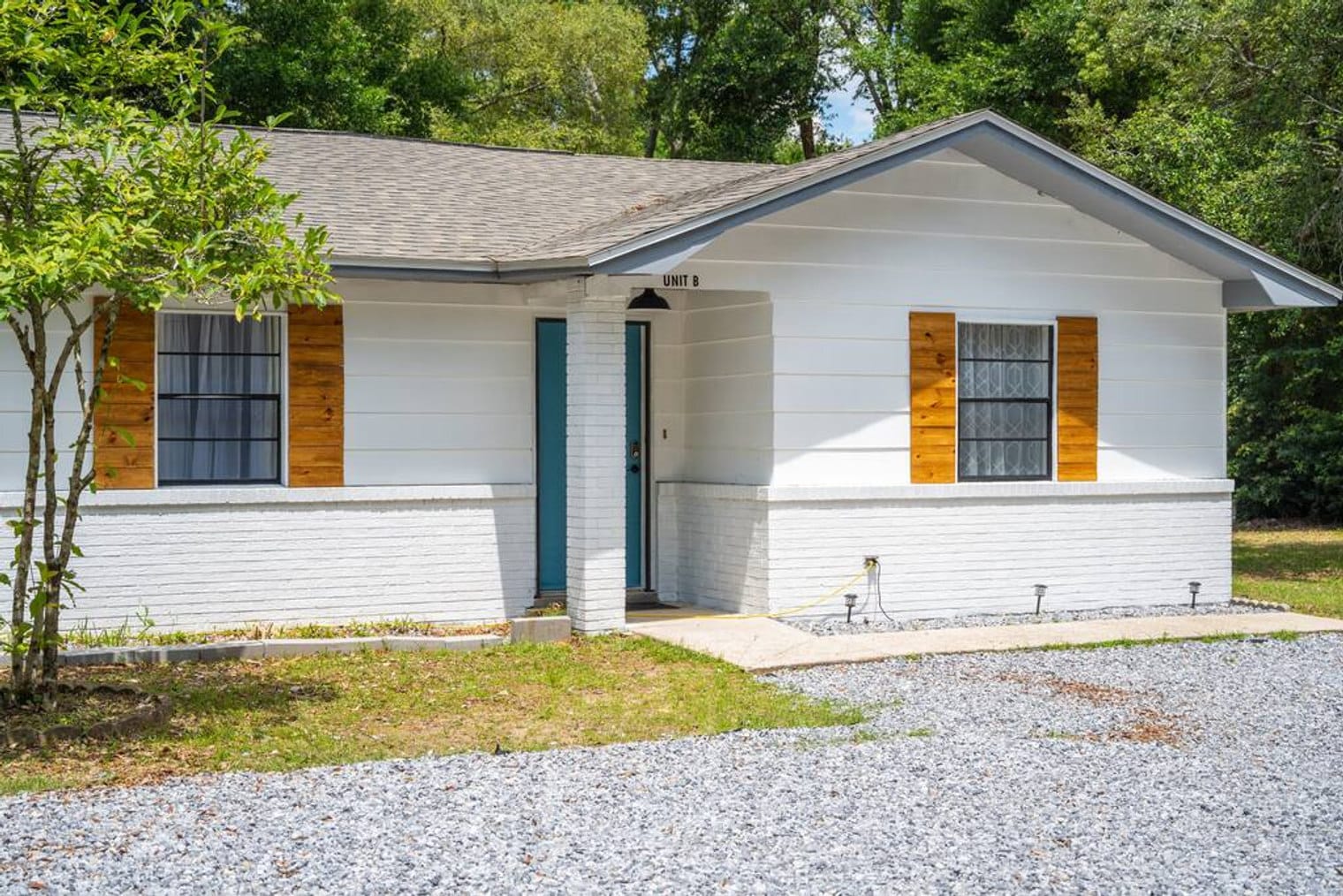 Building Photo - 2001 N 61st Ave