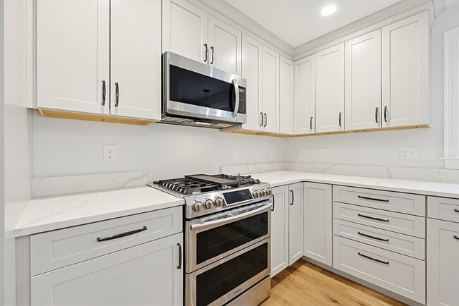Building Photo - 161 US-1