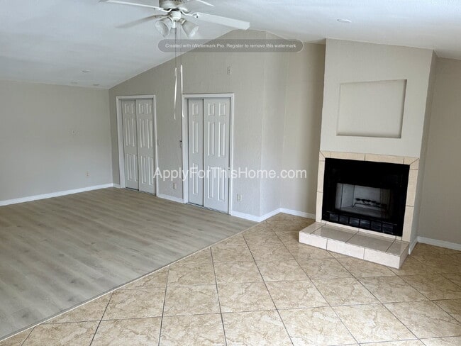 Building Photo - Single Family Home on Cul-De-Sac