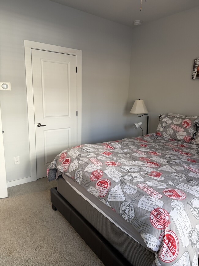 Building Photo - 4762 Sampson Ct.