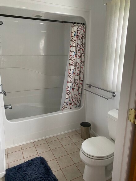 Master Bath - 50 Morgan Rd