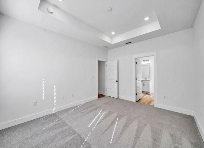 Building Photo - BRAND NEW!! 4bed/2bath Craftsman home