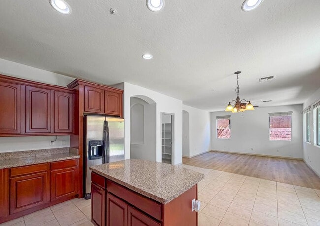 Building Photo - 7085 W Andrew Ln