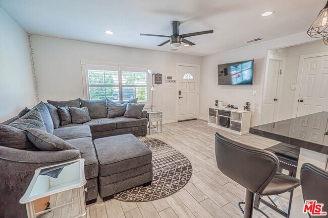 Building Photo - 7044 Garden Grove Ave