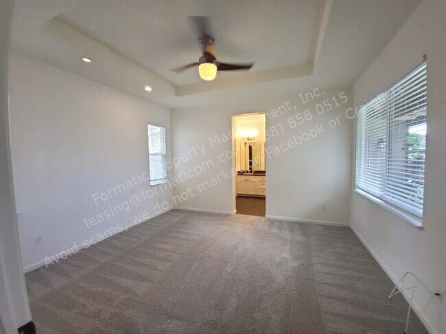 Building Photo - Elegant 4-Bedroom Home with Loft in Presti...