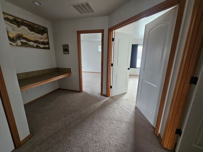 Building Photo - Beautiful Rental with Oversized Yard & Ope...